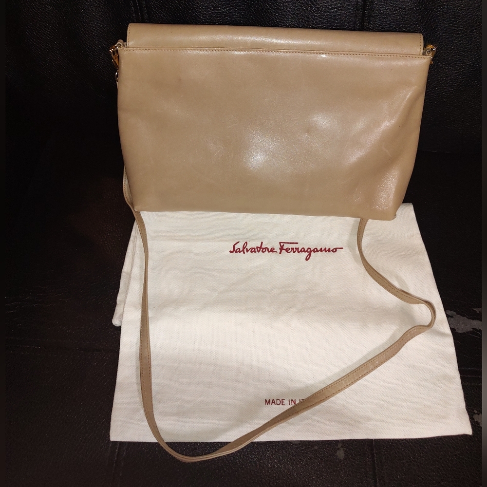 Salvatore Ferragamo Vintage 80's EUC+ Firenze 8 Beige Leather Crossbody Bag - Picture 3 of 12